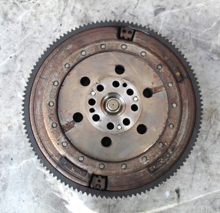 фото №12, Зчеплення диск притиск колесо dw bmw e87 e60 n47d20a