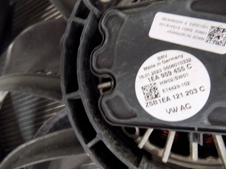 фото №9, Audi q4 e-tron cupra born enyaq vw id.3 id.4 радиатор вентилятор ролета