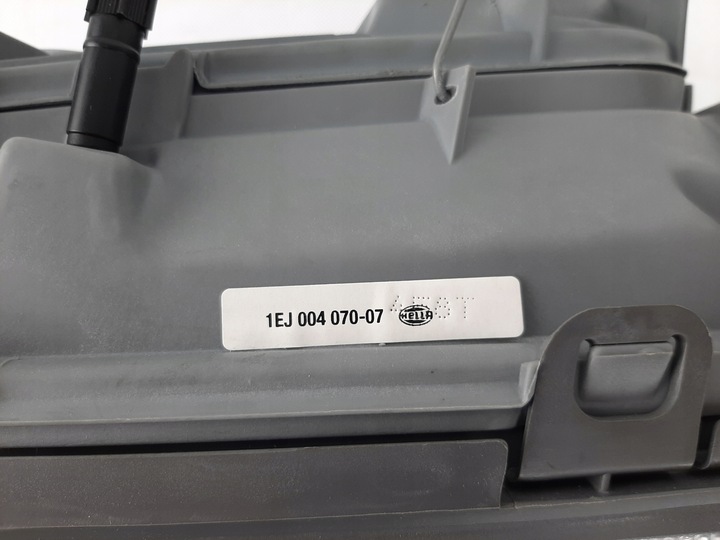 фото №6, Фара левый mercedes 190 w201 1982-1993 оригинал hella 1ej004070-071