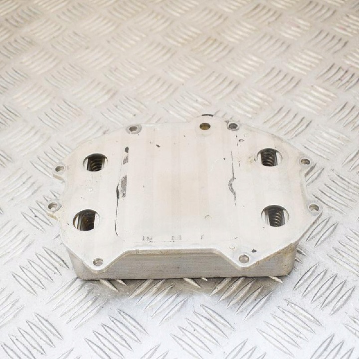 фото №5, Audi q5 80a радиаторов масла 06m117015m 3.0 tfsi 2017