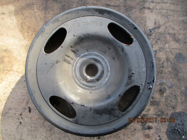фото №1, Колесо ременное vw 1,4 tsi 03d105255d