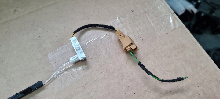 фото №9, A4 s4 b9 планка led подсветка туннеля левая правые 2x 8w0947095