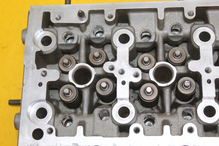 фото №7, Головка vw golf vii audi seat skoda 1.6 tdi clh 04l103373 04l353a