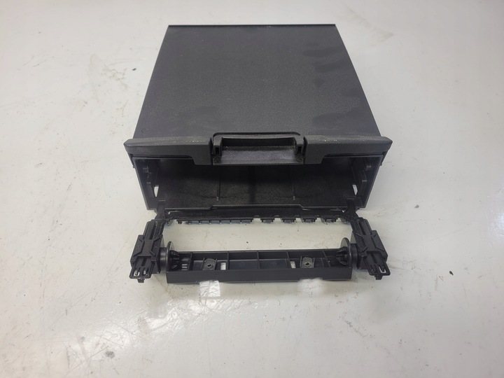 фото №5, Тримач кріплення чейнджер audi q7 4l 4l0864981e