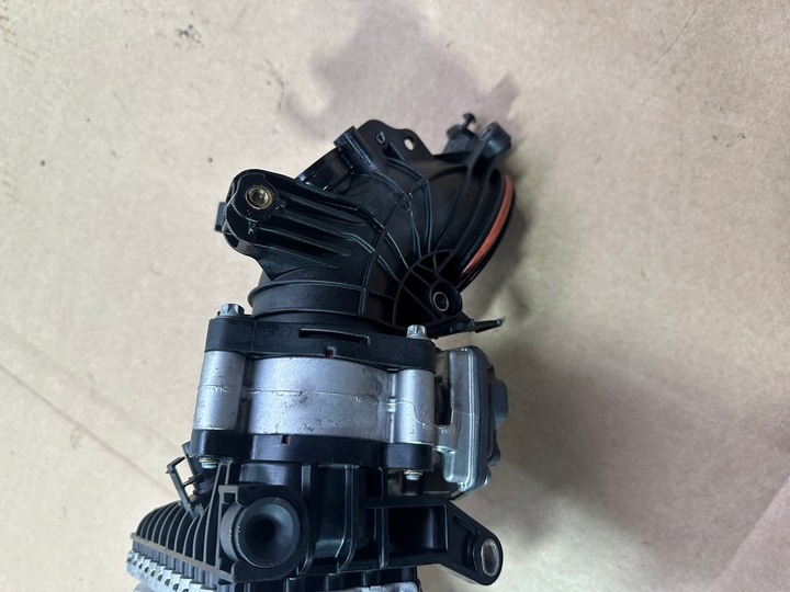 фото №12, Радіаторів, інтеркулер, дросельна заслінка mercedes c клас w205 de om654