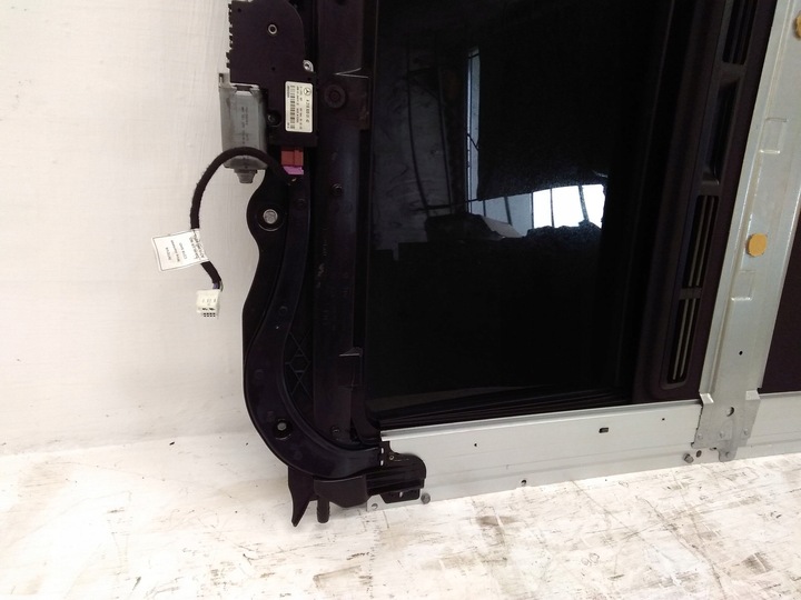 фото №11, Mercedes-benz cls c218 x218 2013 люк комплект