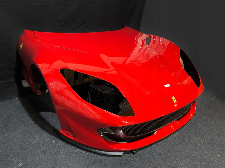 фото №4, Ferrari 812 superfast комплект перед капот крылья