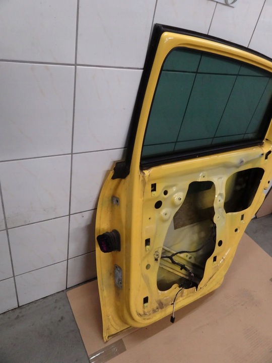 фото №11, Seat leon ii 2006 fr 5d hb дверь правые зад задние ls1h