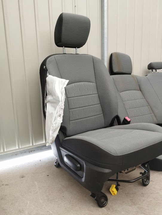 фото №8, Dodge ram 1500 13-25 сиденья диван зад туннель usa