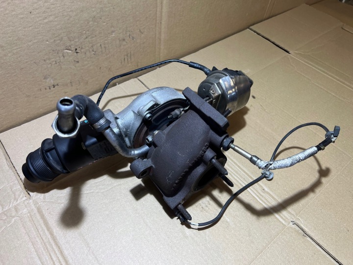 фото №9, Audi a6 c6 a4 b8 a5 8t q5 8r 2.0 tdi турбонагнітач турбіна 03l145702e