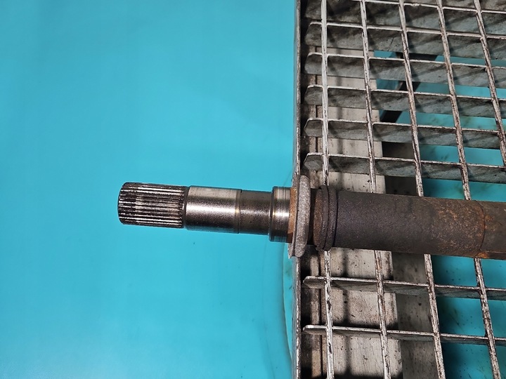 фото №4, Піввісь перед права mazda 3 i bk 2.0 citd 143km механічна коробка передач