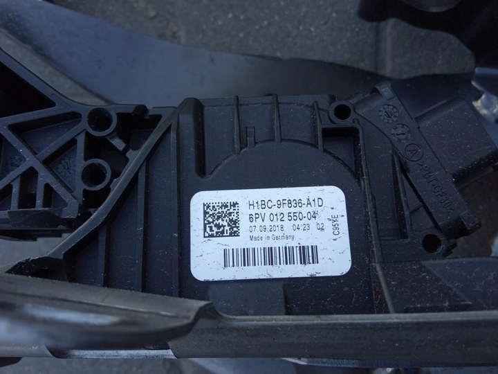 фото №9, Ford fiesta mk8 2017-23r.- педали комплект