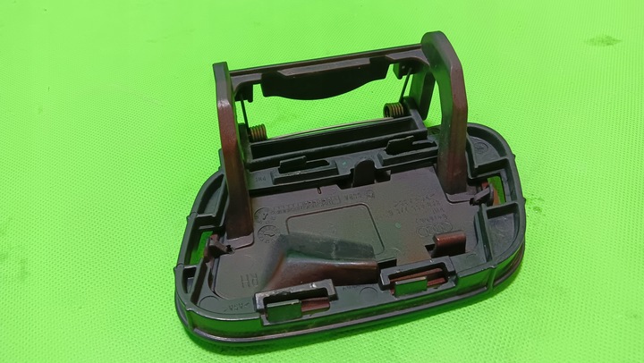 фото №7, Audi a4 b8 usa заглушка омывателя правая основание цвет ly3m 13r