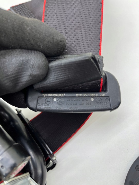 фото №10, Audi a3 8y rs3 ремни безопасности комплект оригинал 8y0357805d 8y0857706h