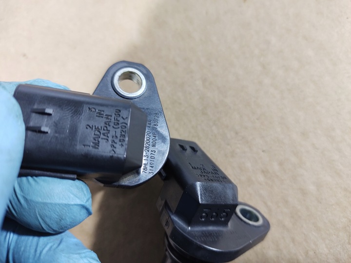 фото №8, Volvo v40 1.5 t3 12r- датчик вал розподільний вал