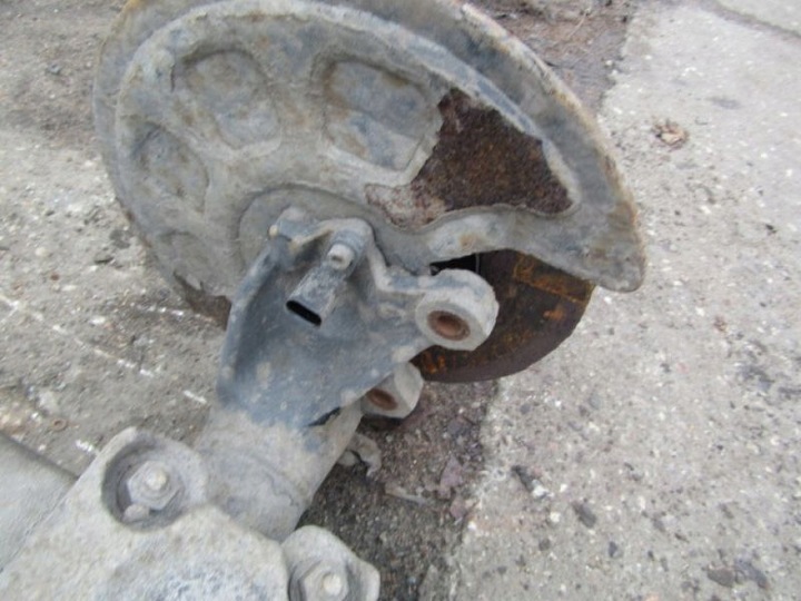 фото №5, Vw caddy 3 2k sa балка подвешивание зад + рессоры