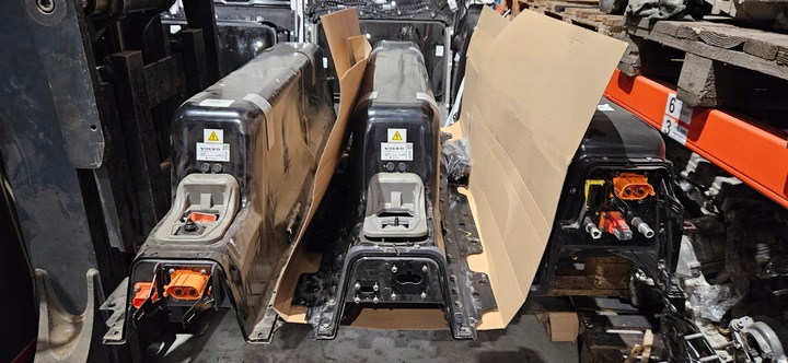 фото №9, Volvo t6 t8 recharge plug in гибрид батарея корпус 31673714