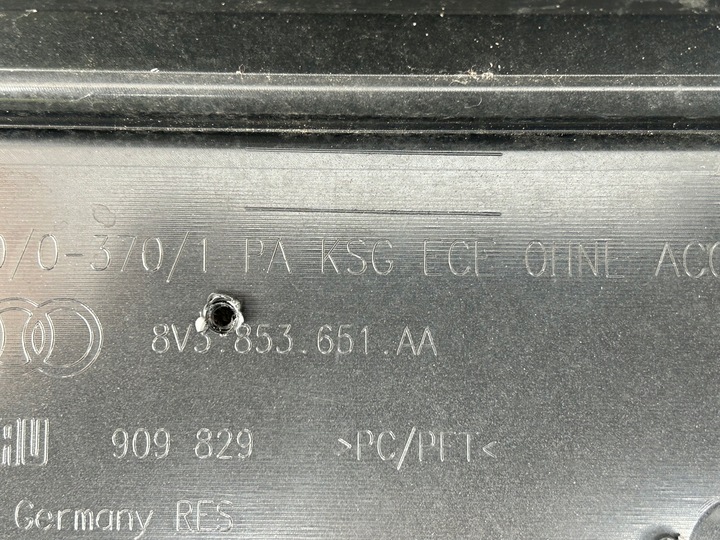 фото №9, Решётка радиатора решётка audi a3 8v рестайлинг 16-20r. оригинал