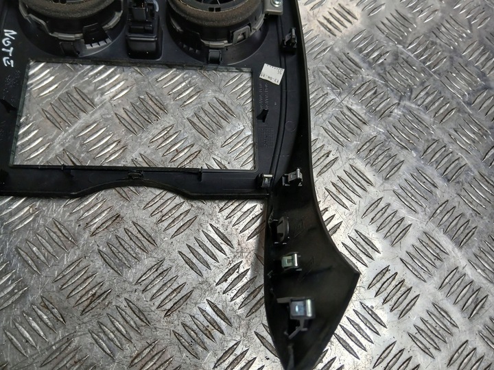 фото №11, Nissan note e12 панель середній рамка 682603vv0a 2015r