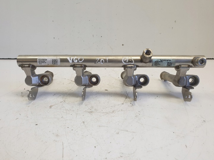 фото №1, Volvo v60 2.0 t планка впрыскивающий 31478555