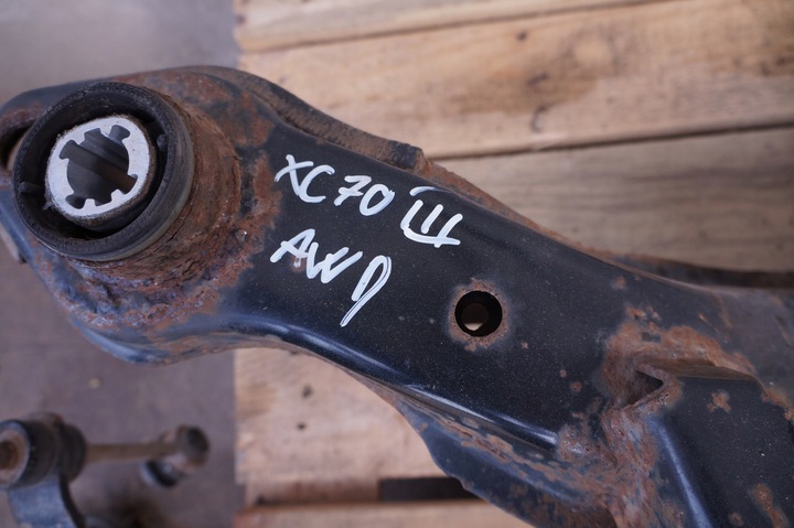 фото №6, Volvo xc70 iii підрамник зад задні візок балка awd 4x4