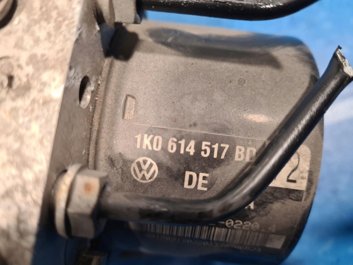 фото №5, Volkswagen golf vi блок керування abs x 1k0614517bd clca, cbdc