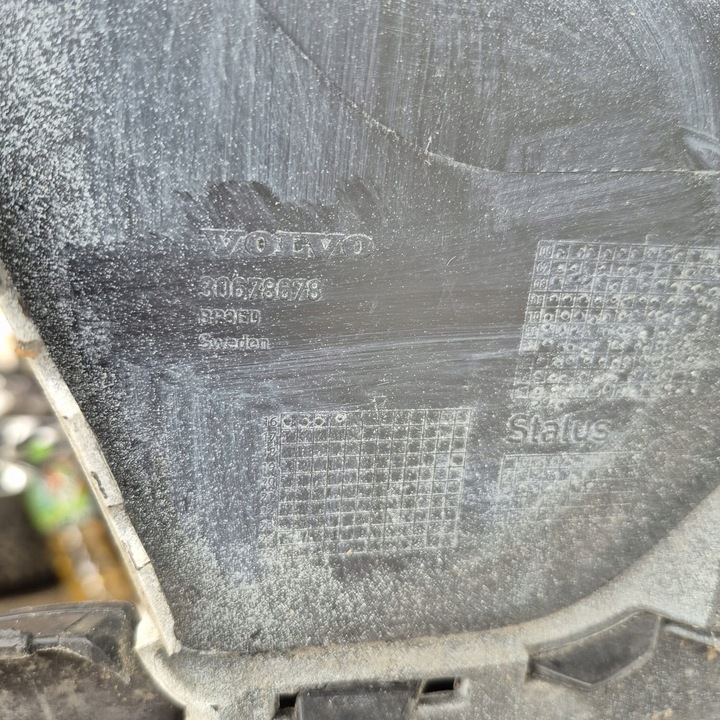 фото №9, Volvo xc70 ii 2 рестайлинг 14-16 бампер перед переднее распылитель