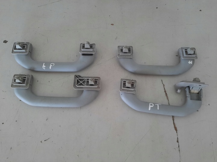 фото №1, Mercedes w203 00-04 универсал держатель ручка потолок комплект a2038100551