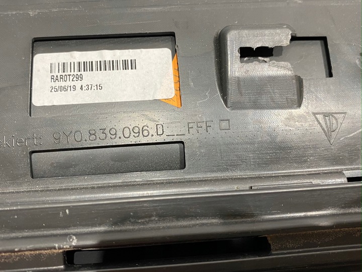 фото №5, Porsche cayenne планка панель двері зад 9y0839096