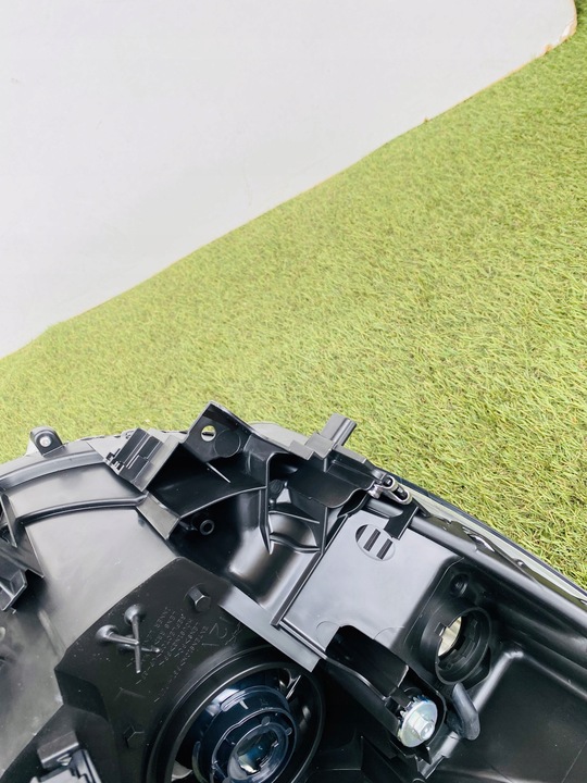 фото №11, Mazda 3 iii галоген левый 17r+ лампа перед