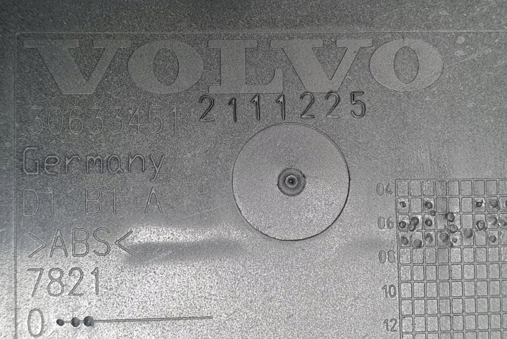 фото №6, Бардачок тунелю ролета тримач na чашки volvo c70 ii