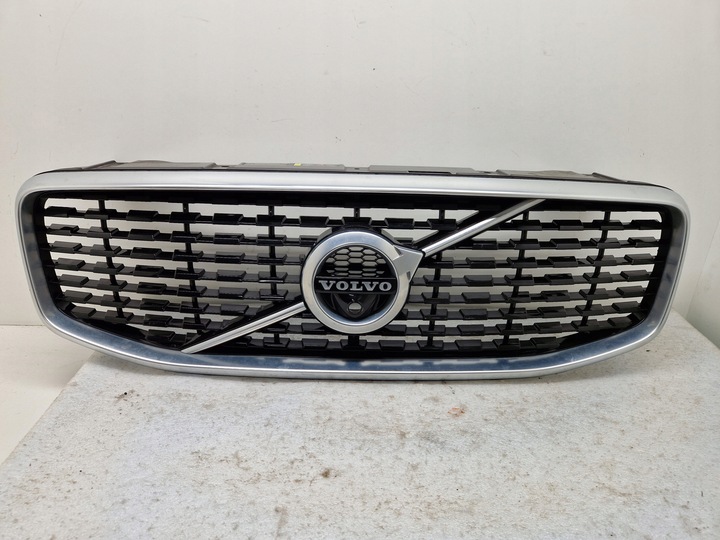 фото №1, Решітка радіатор решітка радіатора volvo xc60 ii r-design 31457464
