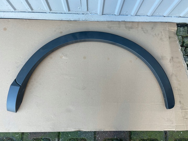 фото №1, Audi q3 8u0 задня ліва планка двері 8u0853817a