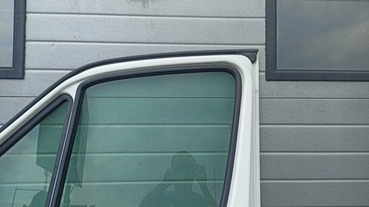 фото №8, Правая дверь перед передние vw crafter рестайлинг sprinter 906 a10