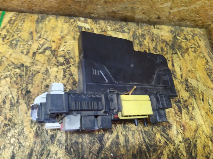 фото №7, Mercedes w204 модуль sam предохранители 2049006301