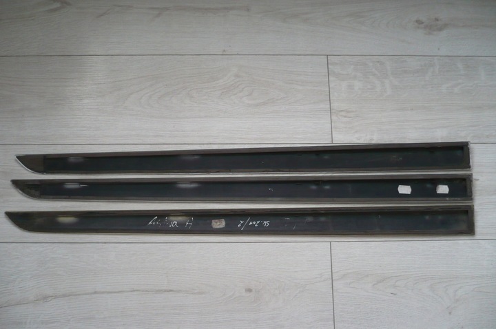 фото №11, Opel astra h iii 3 планка двері ліва перед