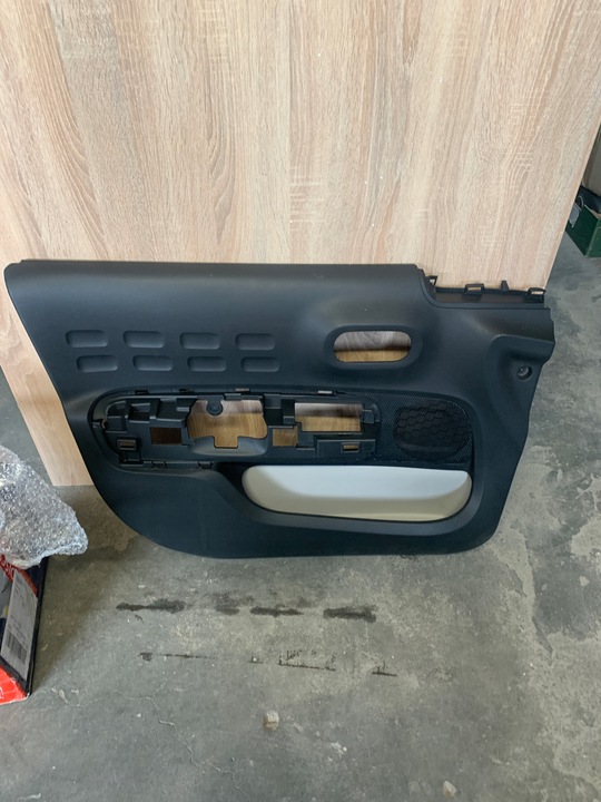 фото №1, Citroen c3 iii обшивки передні оббивка двері kpl