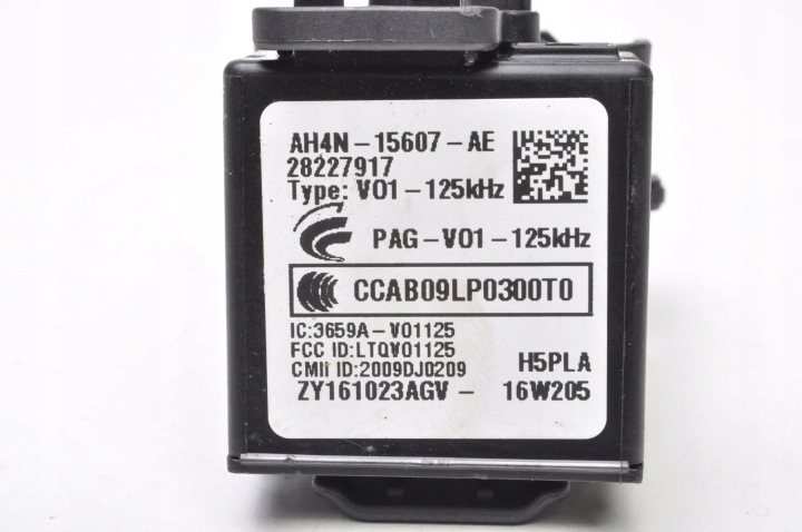 фото №8, Volvo xc60 i v40 ii замок запалювання ключ 6 кнопок 30659639 31252952