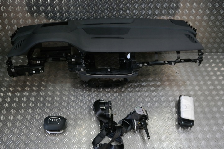 фото №1, Audi q7 4m панель консоль подушка безопасности ремни комплект оригинал hud