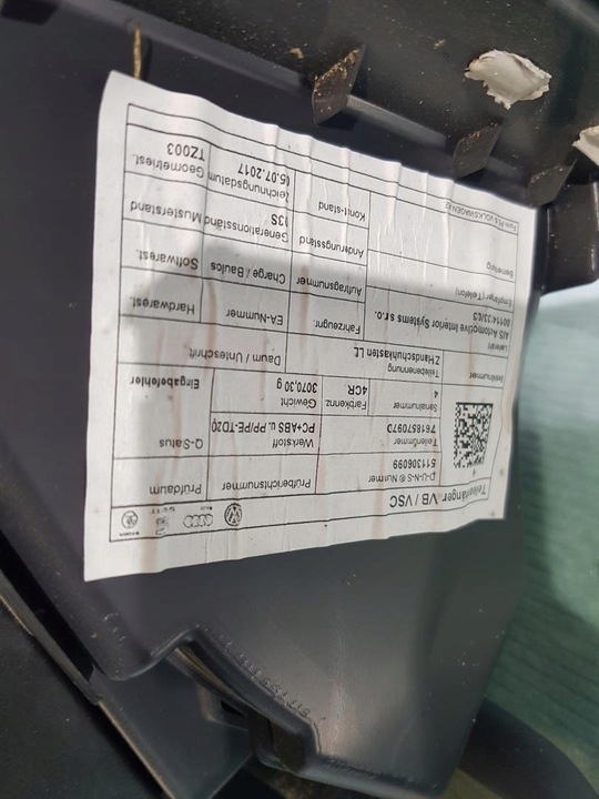 фото №6, Бардачок консолі vw touareg iii 761857097d