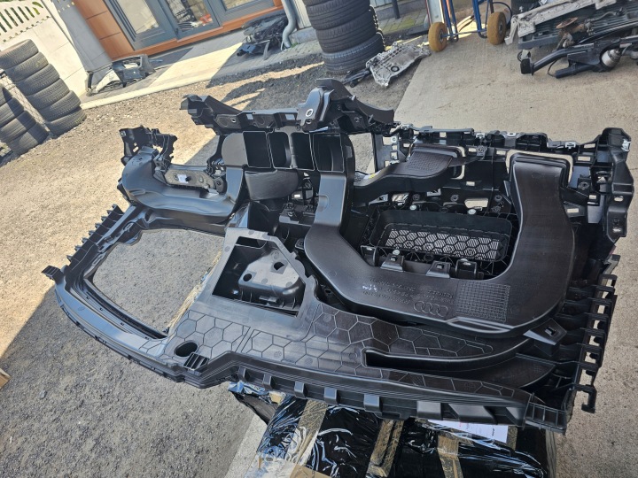 фото №12, Audi q4 e-tron 89b торпедо консоль роздавальна head up 89b857001a