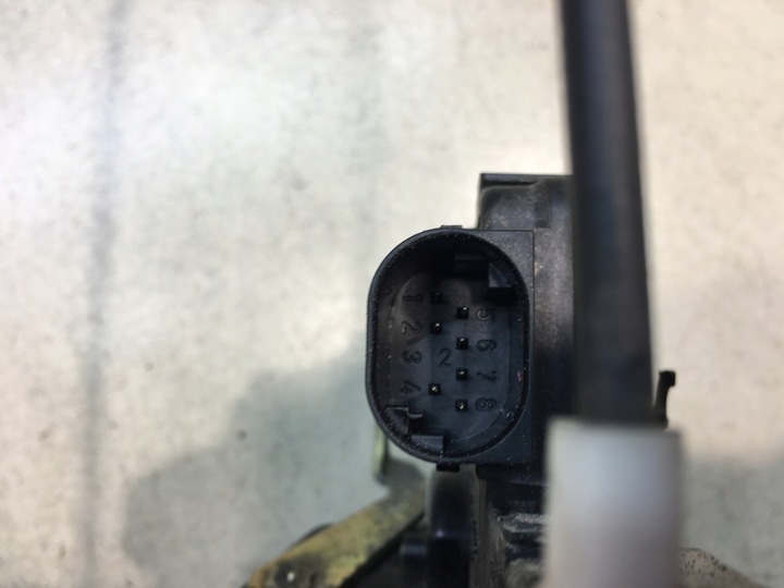 фото №7, Замок двері праві зад bmw 3 e46 316 i 7 pin