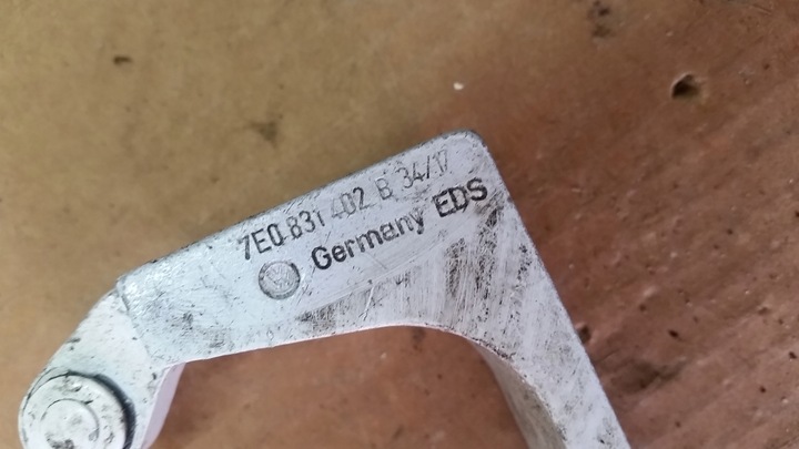 фото №12, Петли дверь передних vw t5 t6 7e0831412b,7e0831401b ,7e0831402b