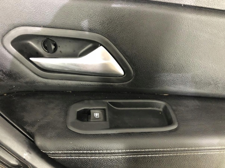 фото №11, Боковина дверь правый перед 809008061r duster ii