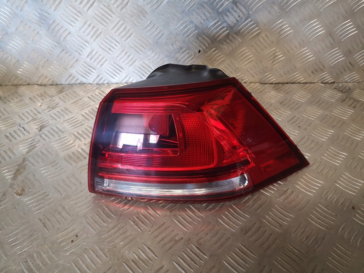 фото №2, Vw golf vii 7 лампа права зад 5g0945096p