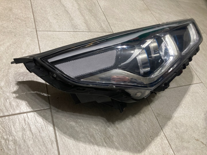 фото №1, Лампа перед правая hyundai ioniq 92102-g7 плагин