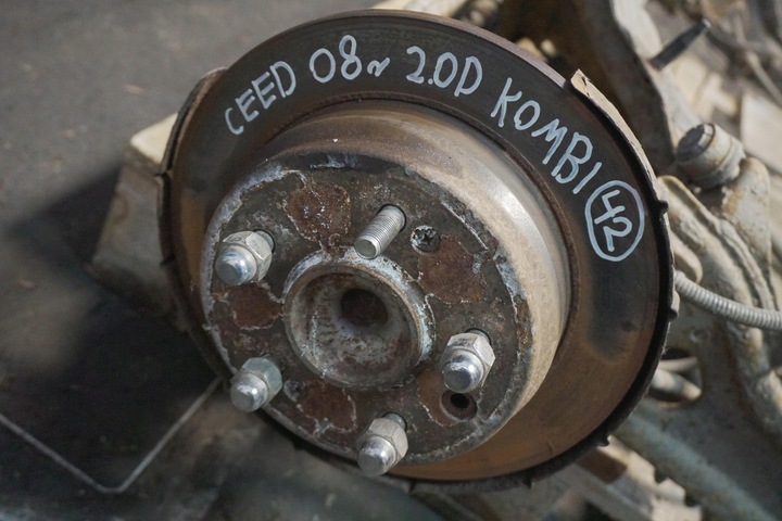 фото №9, Kia ceed i sw универсал балка подвешивание заднего поворотный кулак