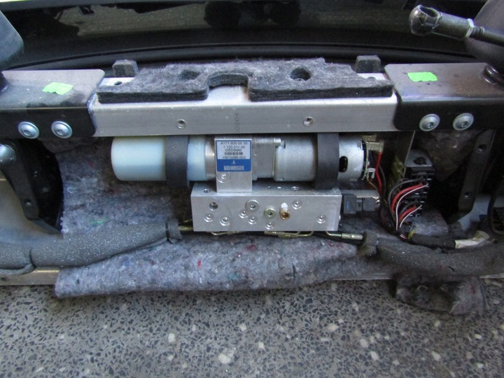 фото №12, Люк mercedes slk 79000409775 16863244 2249882 комплектный