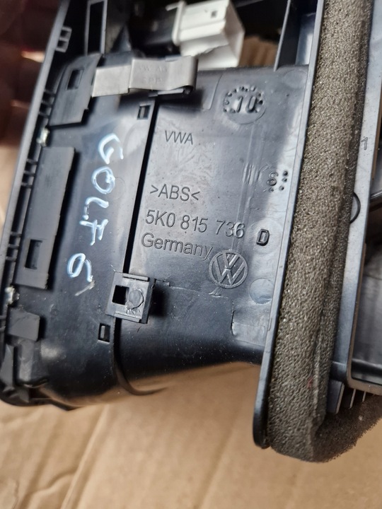 фото №7, Решітка повітропровід панелі середня vw golf vi 5k0815736d 5k0815735d