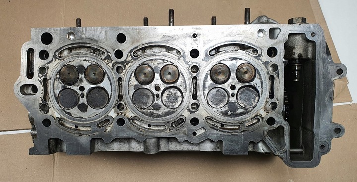 фото №12, Головка двигателя правая mercedes w209 6420163601